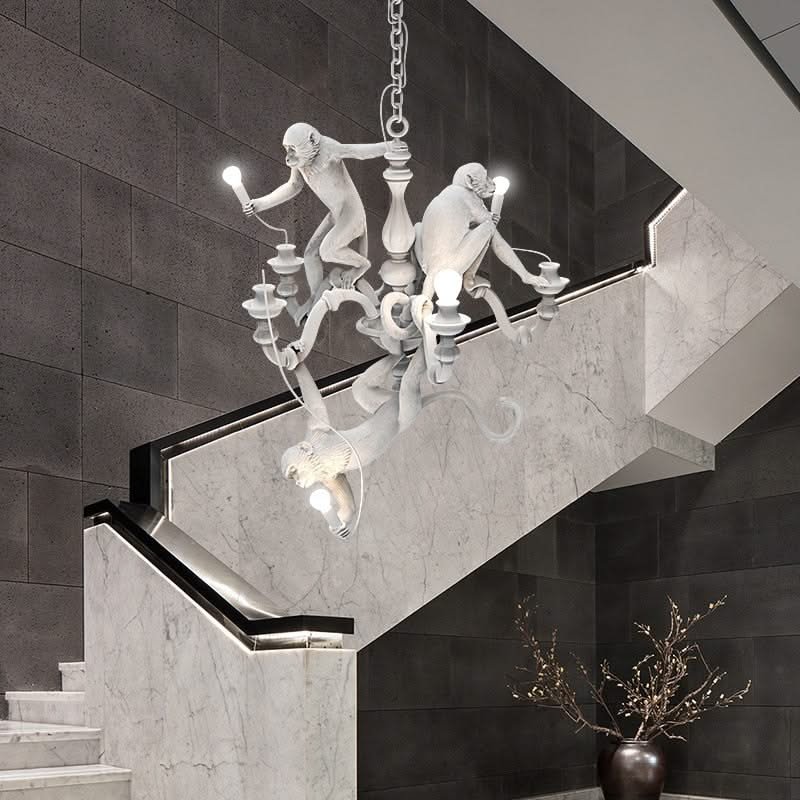 seletti dekoratyvinis pakabinamas šviestuvas "monkey chandelier" seletti dekoratyvinis pakabinamas šviestuvas "monkey chandelier"