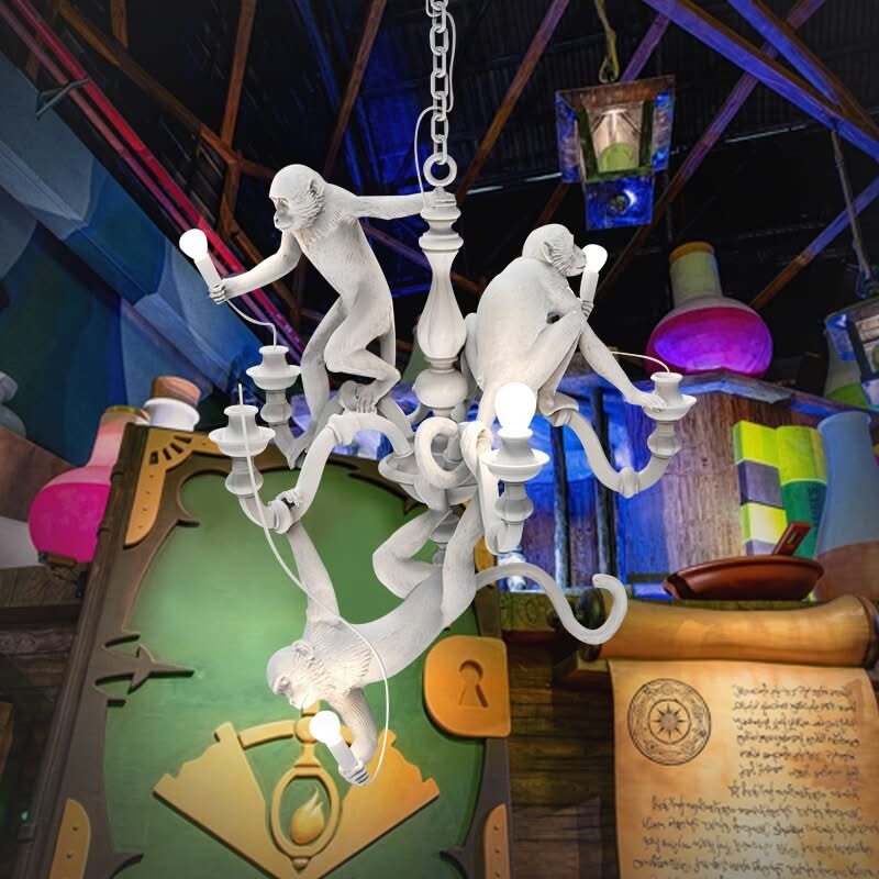 seletti dekoratyvinis pakabinamas šviestuvas "monkey chandelier" seletti dekoratyvinis pakabinamas šviestuvas "monkey chandelier"