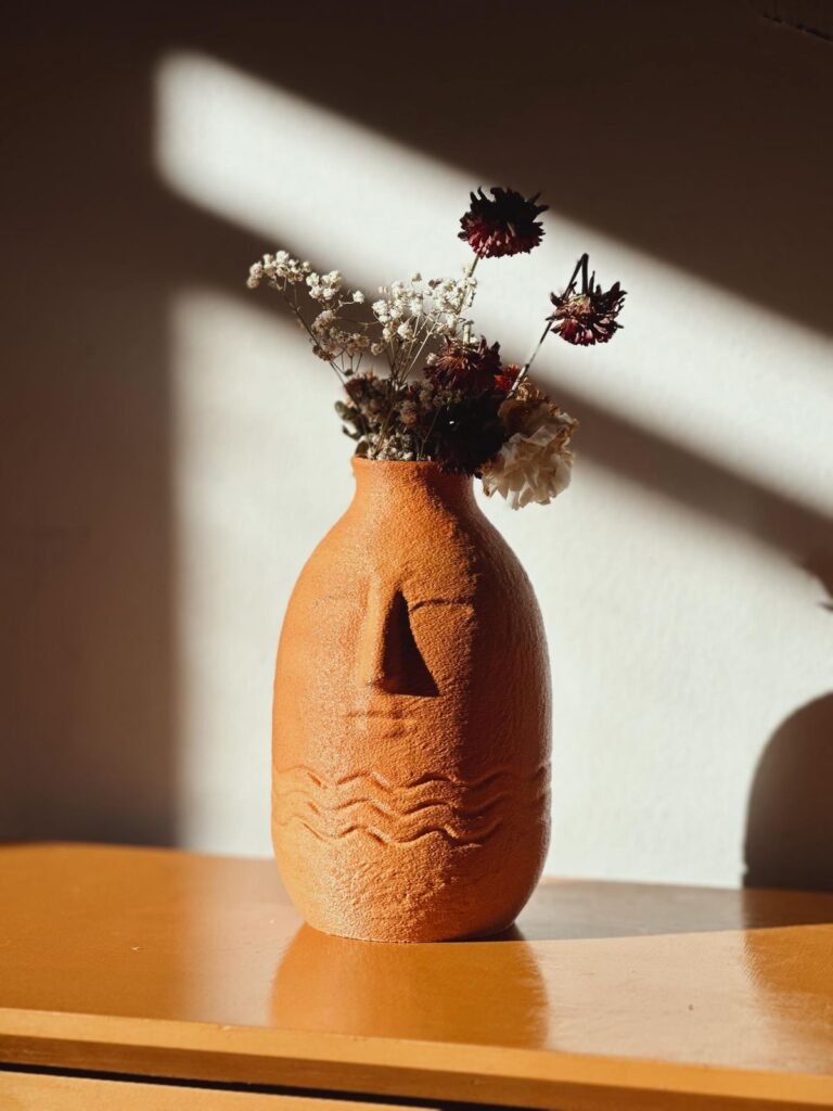 terracotta akcentine vaza